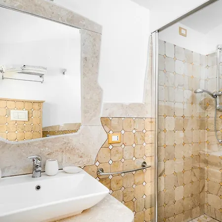 Residenza Di Campagna Seranile *