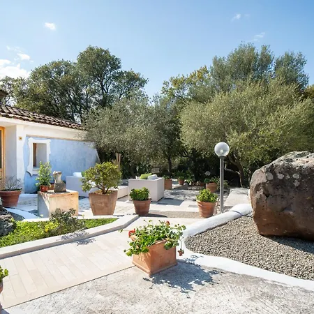Residenza Di Campagna Seranile Landsted Dorgali