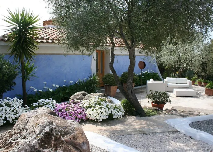 Residenza Di Campagna Seranile カントリーハウス