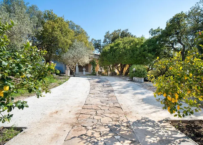 Residenza Di Campagna Seranile カントリーハウス